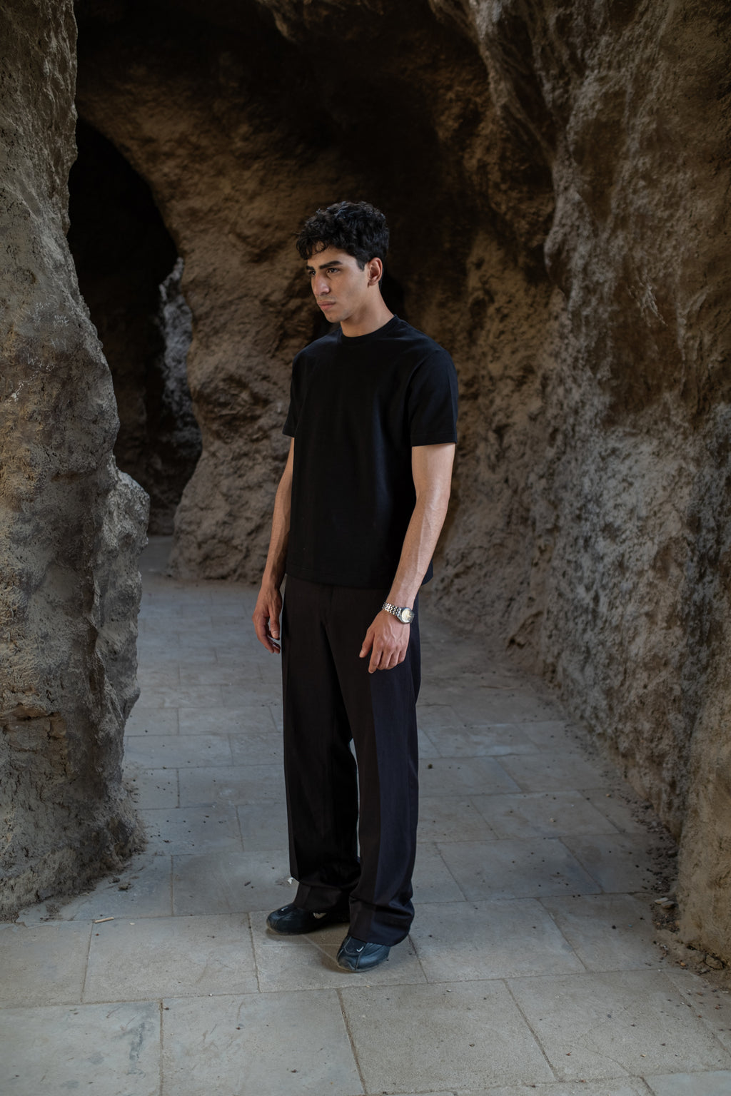 PREMIUM REGULAR BLACK T-SHIRT